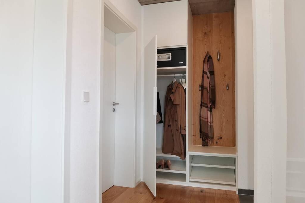 Moderne Ferienwohnung Rhenum Mit Wallbox Waldshut-Tiengen Luaran gambar