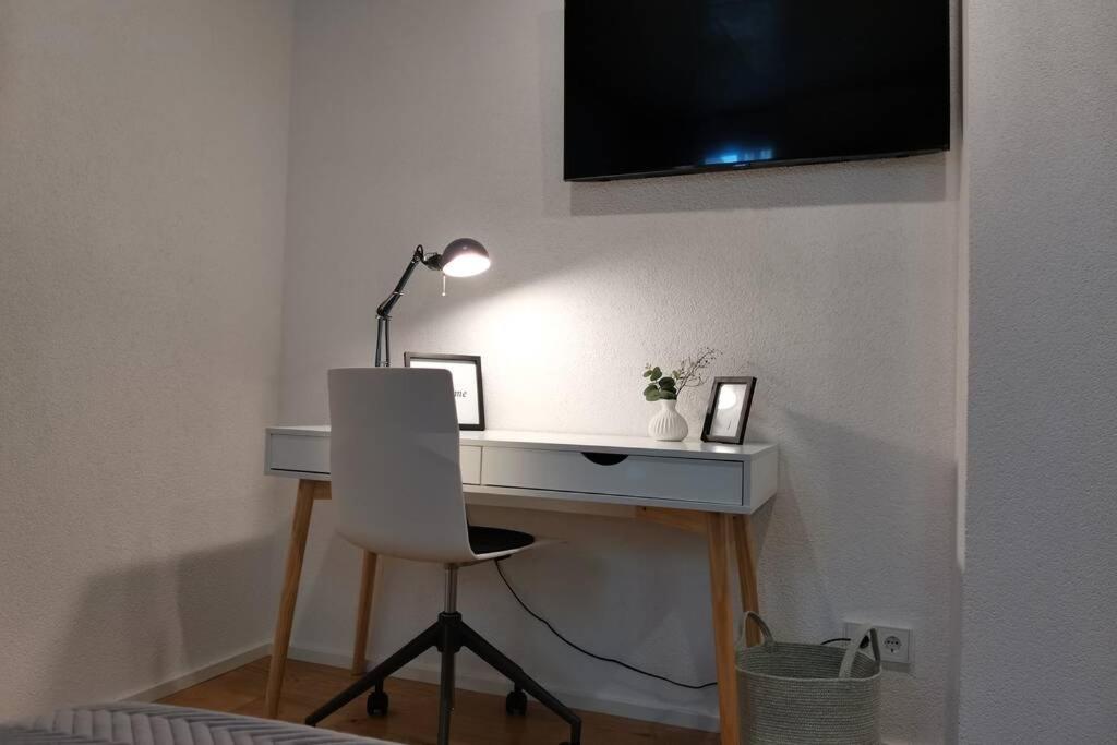 Moderne Ferienwohnung Rhenum Mit Wallbox Waldshut-Tiengen Luaran gambar
